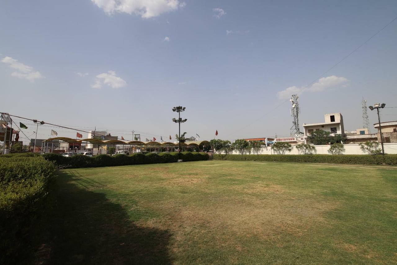 Oyo 40458 Hotel Deep Palace Jind Exterior photo